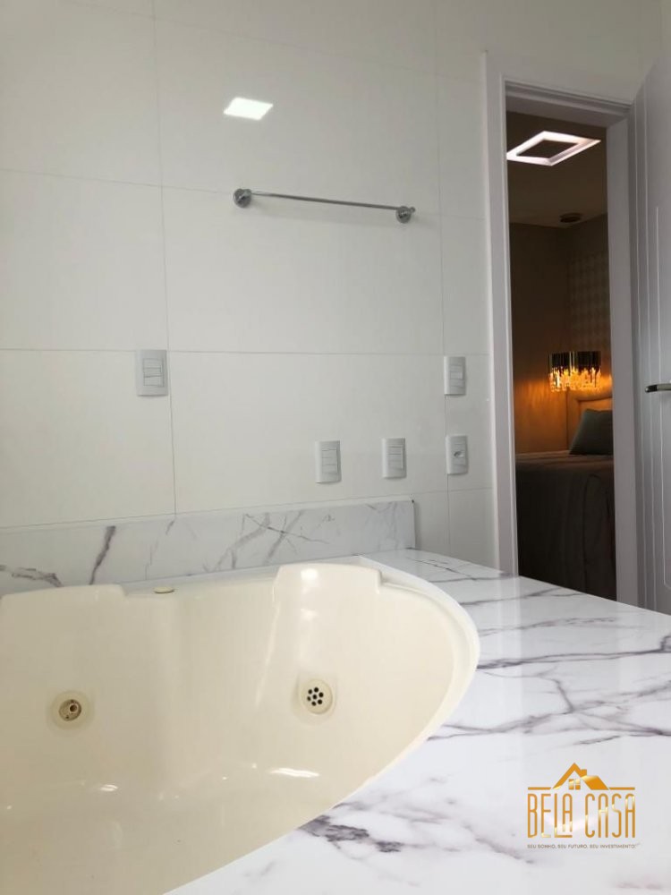 Alto Padro, No Corao da Meia Praia!